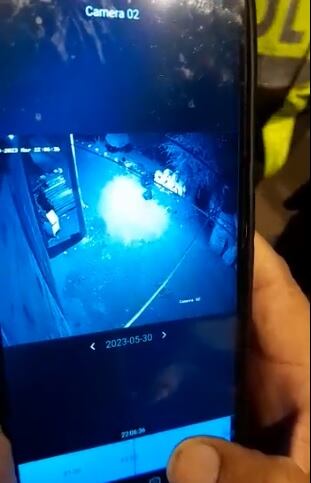 Tres sujetos arrojan cadáver en Villa Cindy, localidad de Suba, en Bogotá.