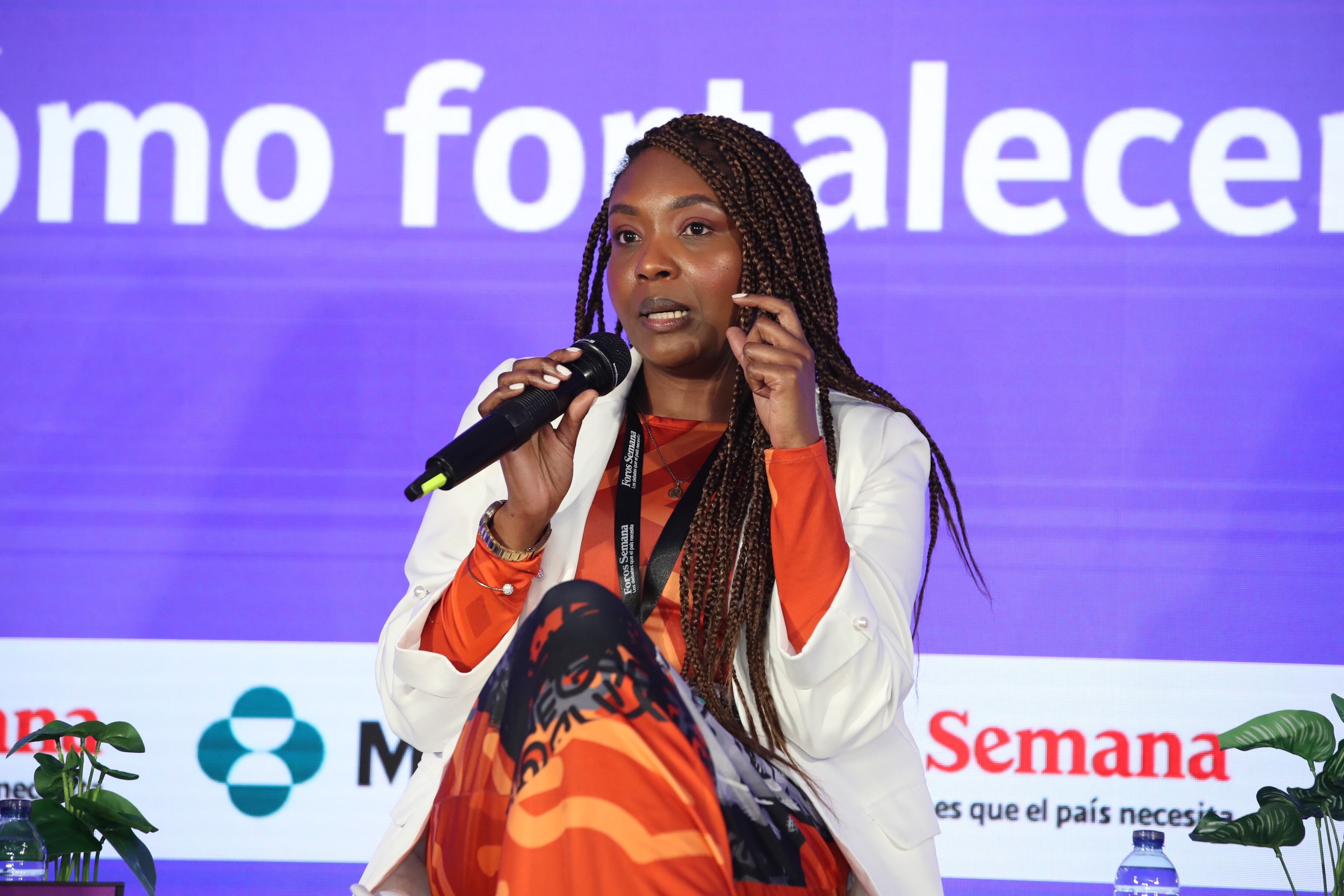 Foro ‘Eres mujer: poder, prevención y vida’ Fecha: miércoles 28 de mayo de 2025 

CONVERSATORIO | Salud femenina: ¿cómo fortalecer el autocuidado?