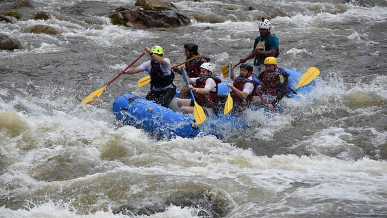 El cañón del Pato, que sirvió de retaguardia de las Farc en el conflicto, se convirtió en el eje del turismo que promueven los excombatientes en Caquetá.