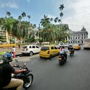 Las calles del centro de Cali, donde será instalada la zona verde de la COP16, serán peatonalizadas a partir del próximo lunes 7 de octubre. La Secretaría de Movilidad de Cali anunció que contará con un despliegue de más de 350 agentes de tránsito para regular la movilidad en esta zona de la ciudad. 4 de Octubre de 2024. Foto Jorge Orozco / El País.