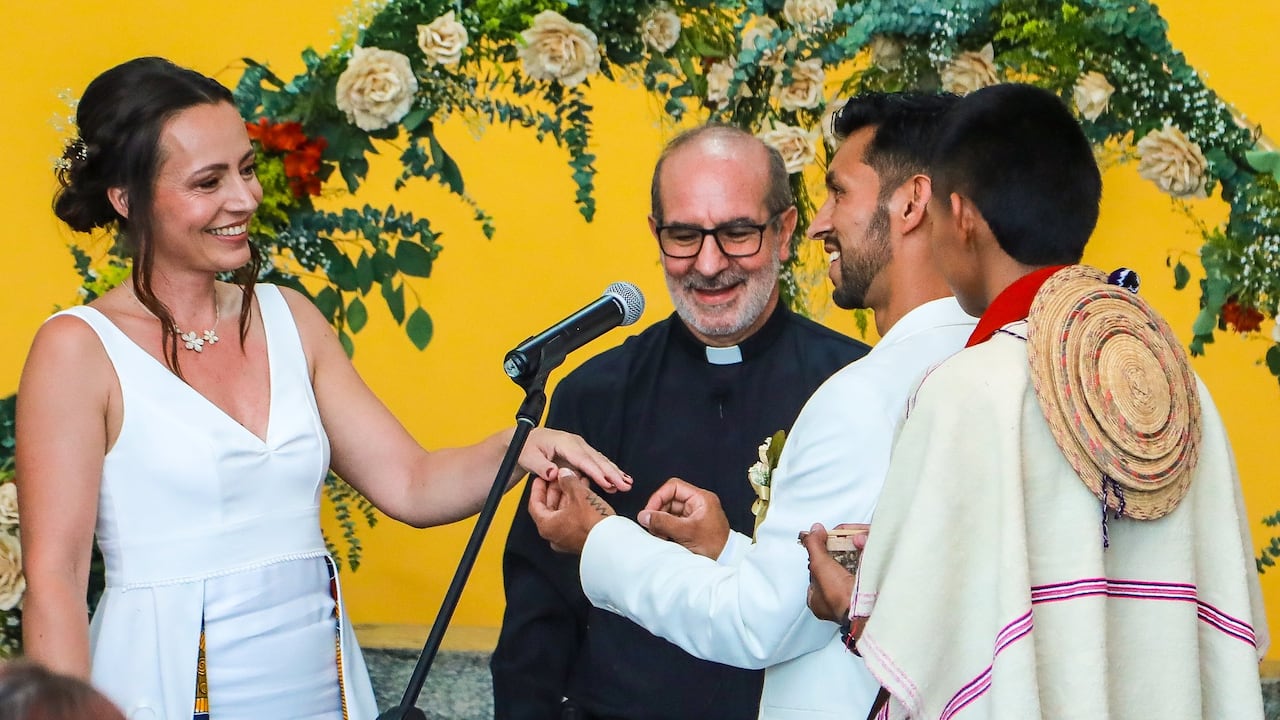 Luego de 9 años de relación la pareja decidió llevar su unión al altar.