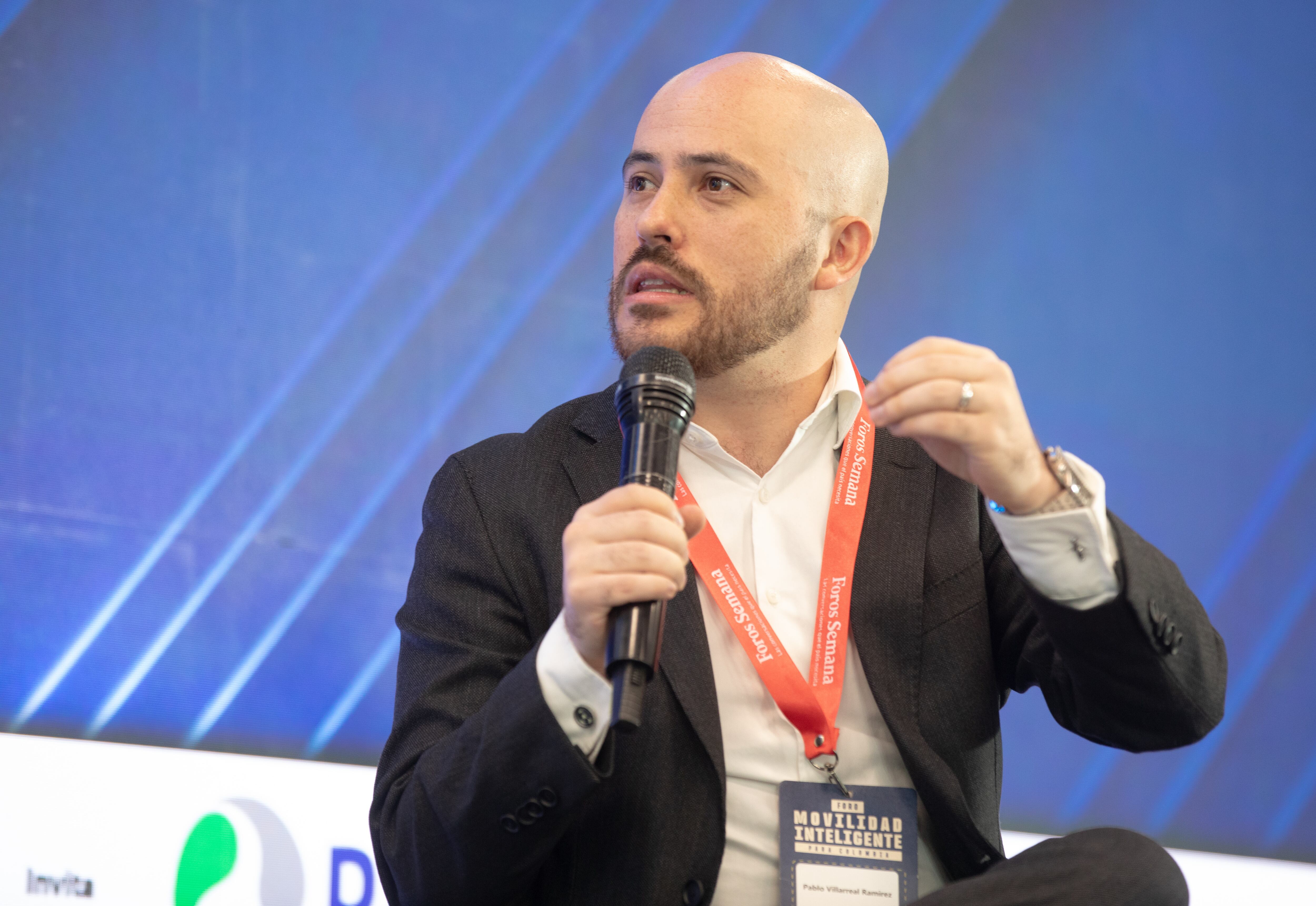 Movilidad inteligente para Colombia: 
innovar para mover ciudades

7 de mayo de 2026. 



Tecnología para una movilidad inteligente
●	Pablo Villarreal Ramírez, director general de Utryt.
Carlos Enrique Rodríguez, subdirector de SEMANA.