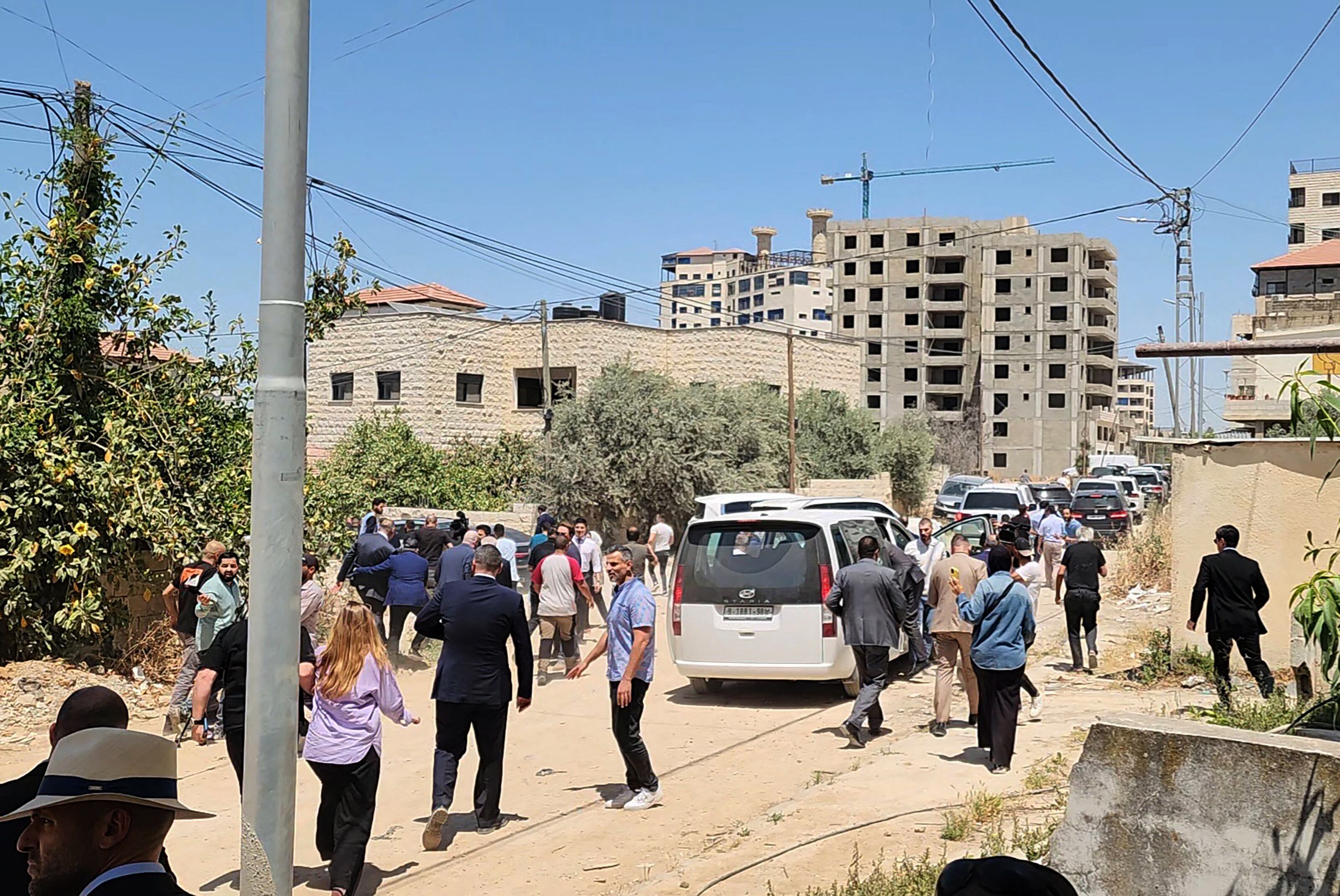 Miembros de la delegación huyeron tras los disparos de los israelíes.