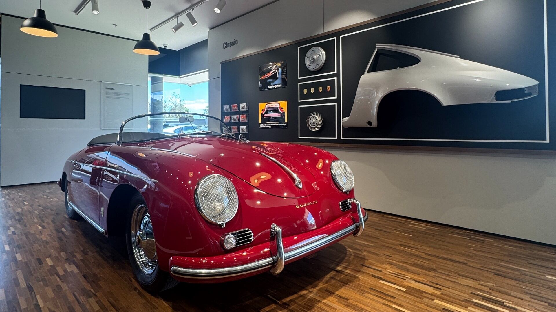 Porsche reinauguró su vitrina en Bogotá.