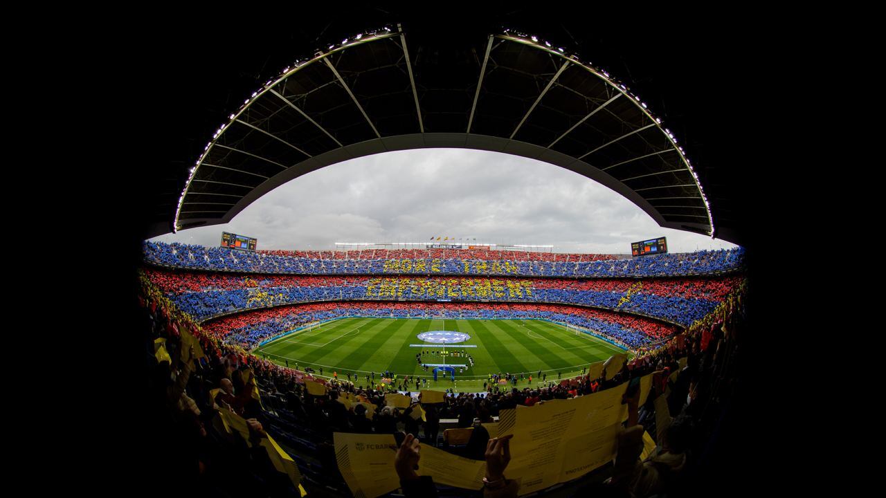 Barcelona y Real Madrid, en su versión del clásico femenino en el Camp Nou.