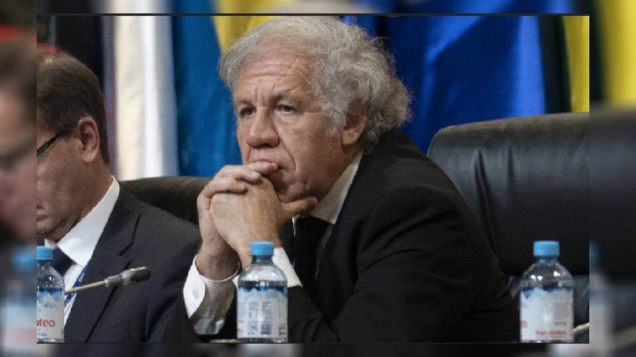Luis Almagro, de la OEA, en el ojo del huracán por supuesto vínculo amoroso con funcionaria.