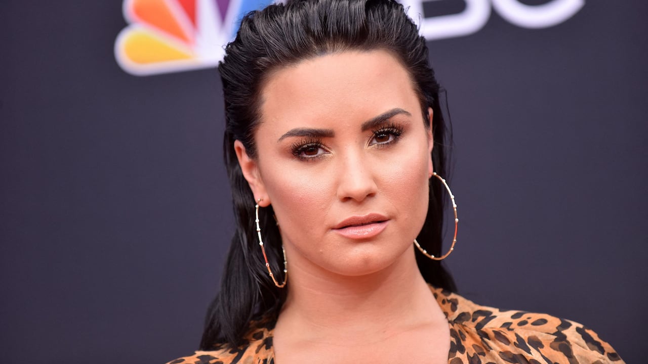 Demi Lovato es una actriz y cantante que saltó a la fama luego de la película 'Camp Rock' de Disney, filmada cuando ella tenía 15 años.