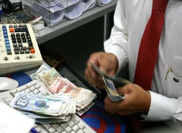 El cambio de los billetes por sencillo ya no será voluntario, sino obligatorio. 