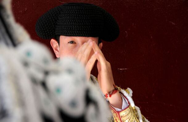 Tensión. Momentos anteriores al inicio de la novillada. Guillermo Valencia soporta los minutos previos a la faena.  