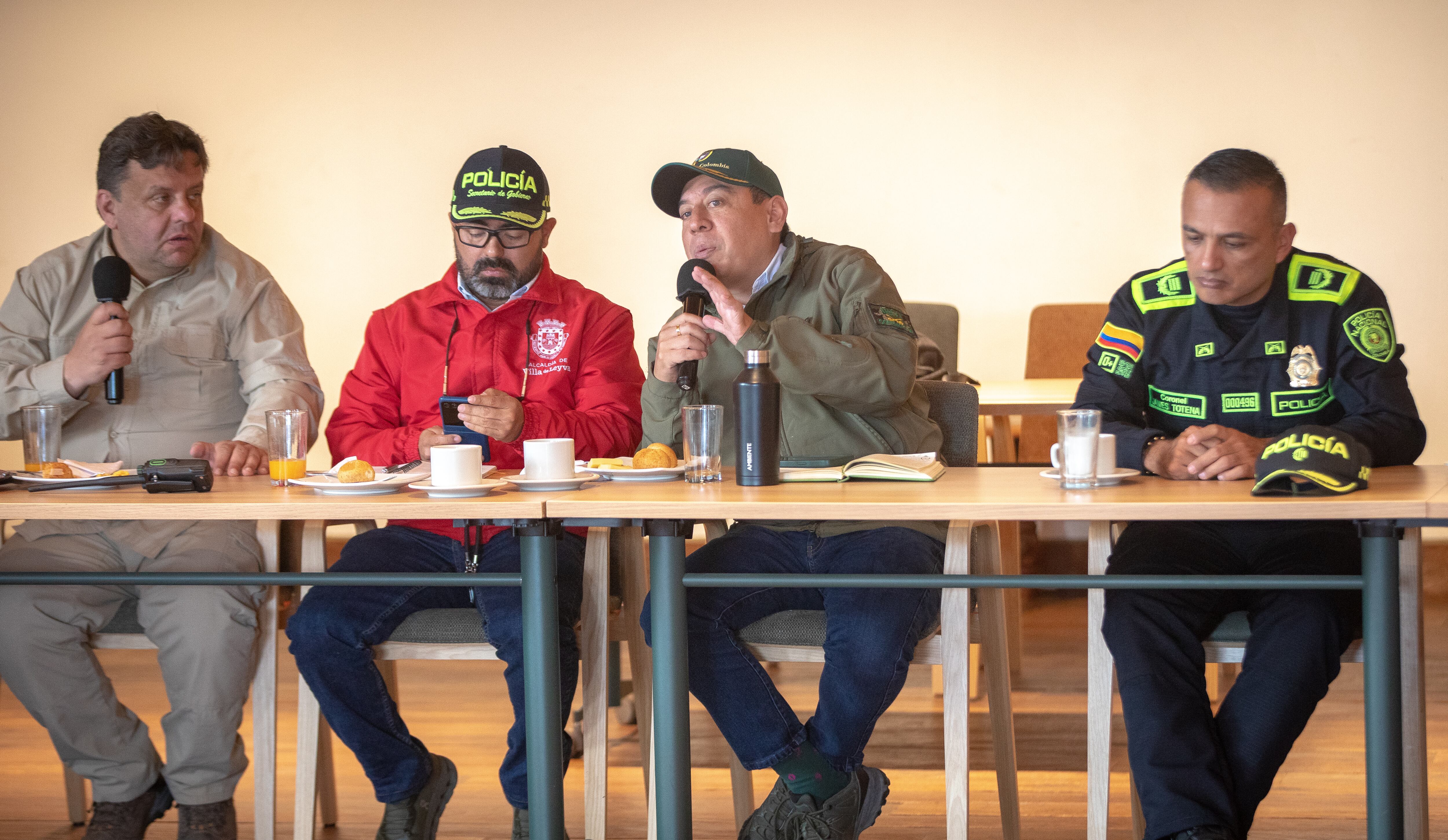 Puesto de mando unificado incendios Villa de Leyva 
Gobernador Boyaca Carlos Andrés Amaya Rodríguez