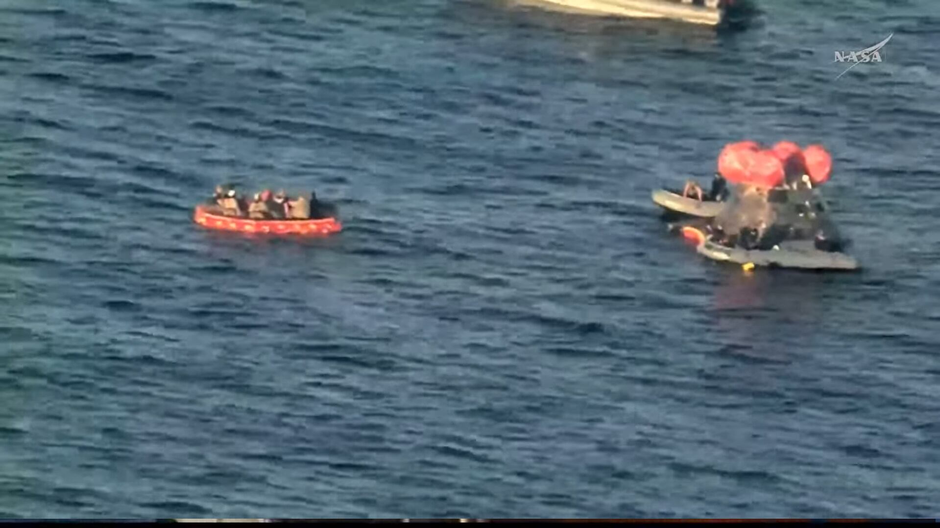 Recogen a los 4 astronautas de manera exitosa.