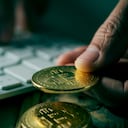 Los nuevos inversores en criptomonedas suelen cometer ciertos errores debido a la falta de experiencia.