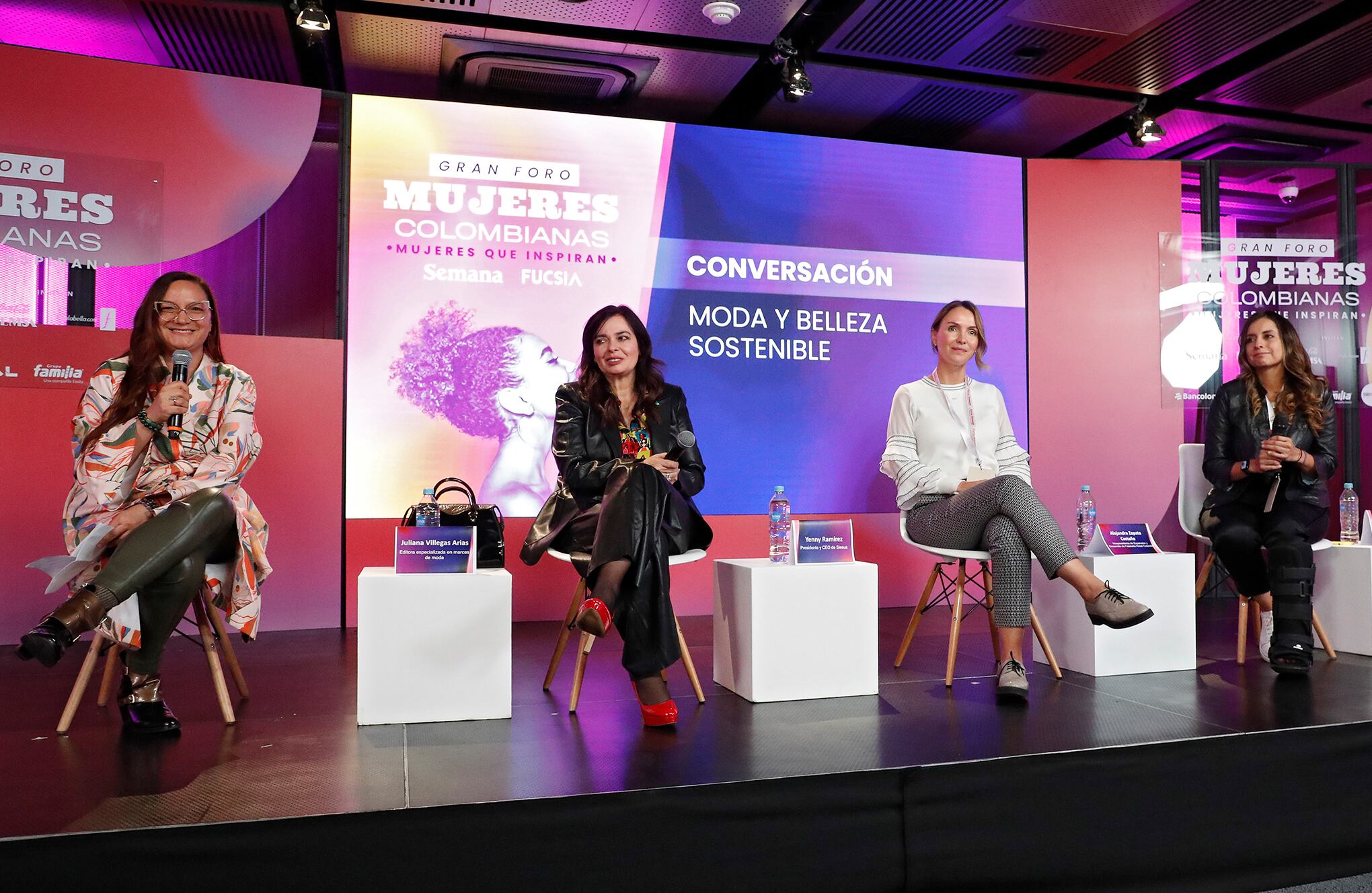 Juliana Villegas Arias, editora especializada en marcas de moda; Yenny Ramírez, presidente y CEO de Siesua; Alejandra Zapata, vicepresidenta de Expansión y Desarrollo de Falabella Retail Colombia; Carolina Mora, líder de Consumo Masivo en L’Oréal Colombia.