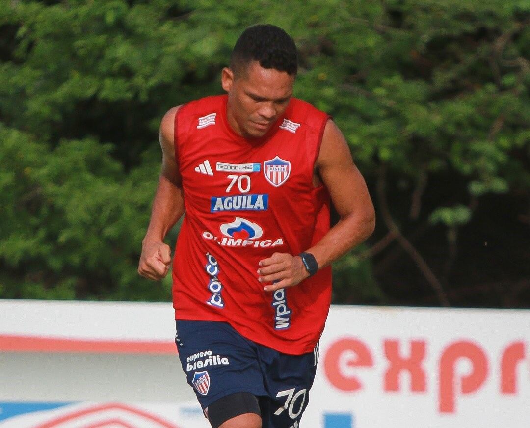 Entrenamiento del Junior con Carlos Bacca, atacante del club