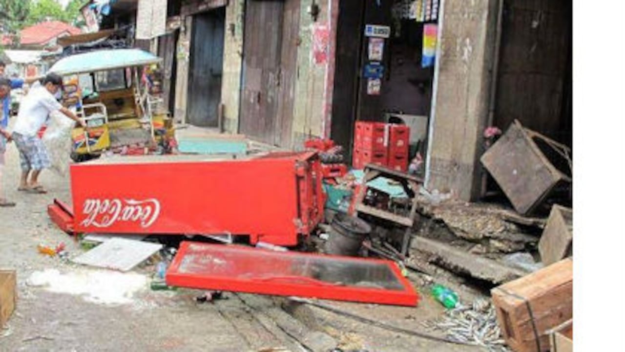 El temblor de 6.7 grados ocurrió a las 11.49 hora local.