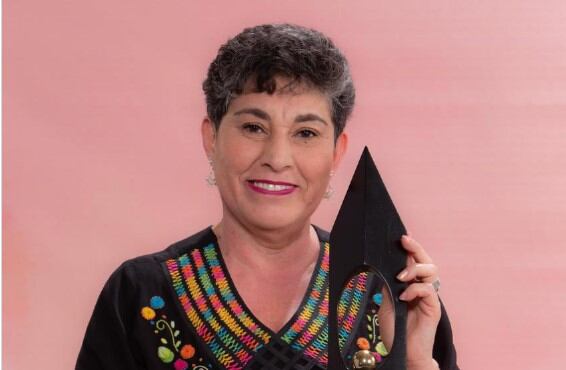 Lus Stella de los Ríos Zapata reconocida con el Premio Cafam a la Mujer