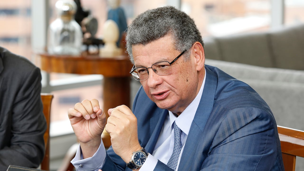 Los penalistas Jaime Lombana y Jaime Granados abogados del senador y expresidente Álvaro Uribe Vélez
Bogota agosto 8 del 2019
Foto : Guillermo Torres Reina / Semana