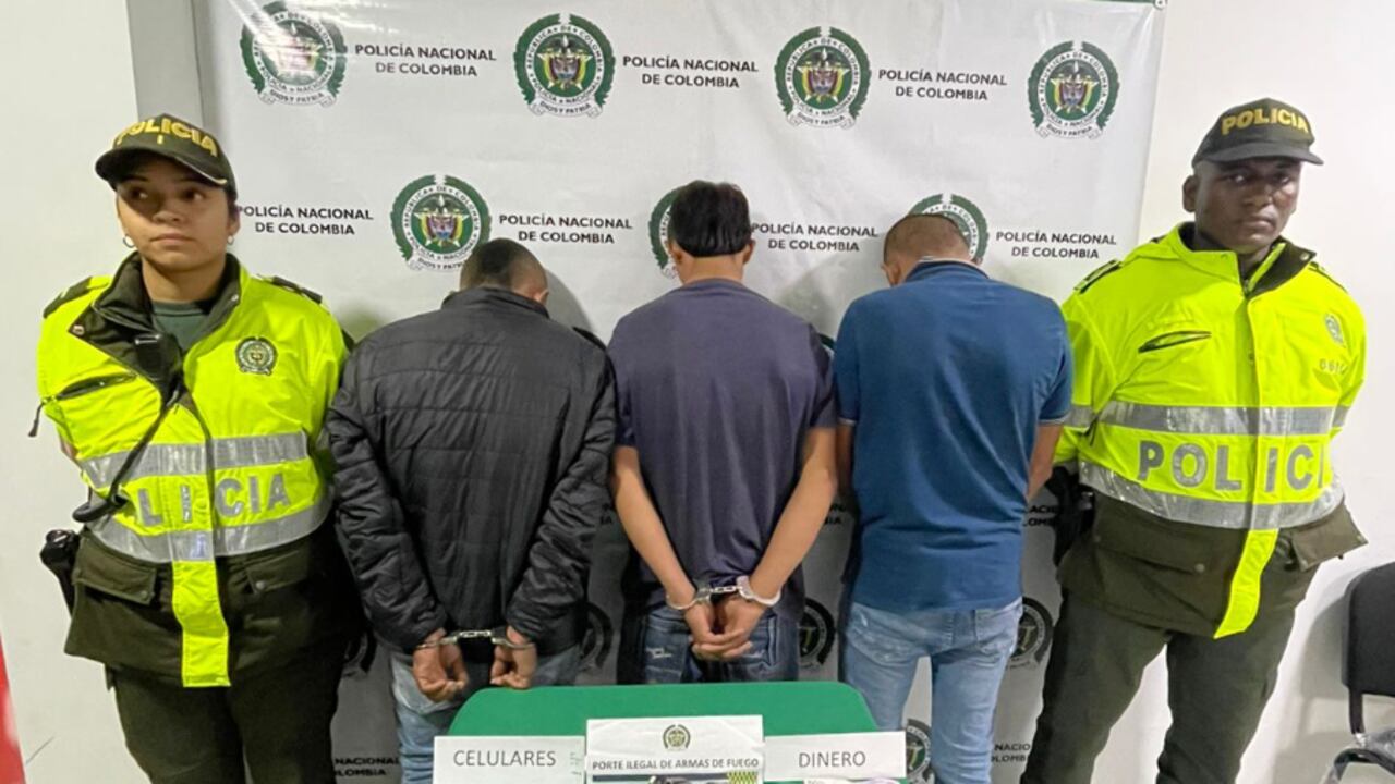 Los detenidos, al parecer, se hicieron pasar por integrantes de un grupo armado