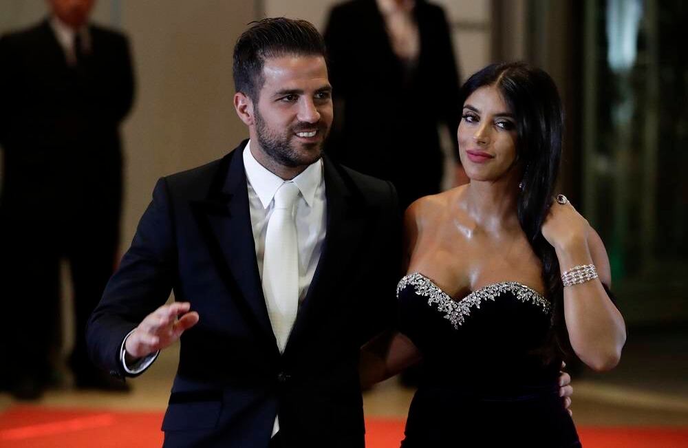 Cesc Fabregas y su esposa Daniella Semaan. Foto: EFE