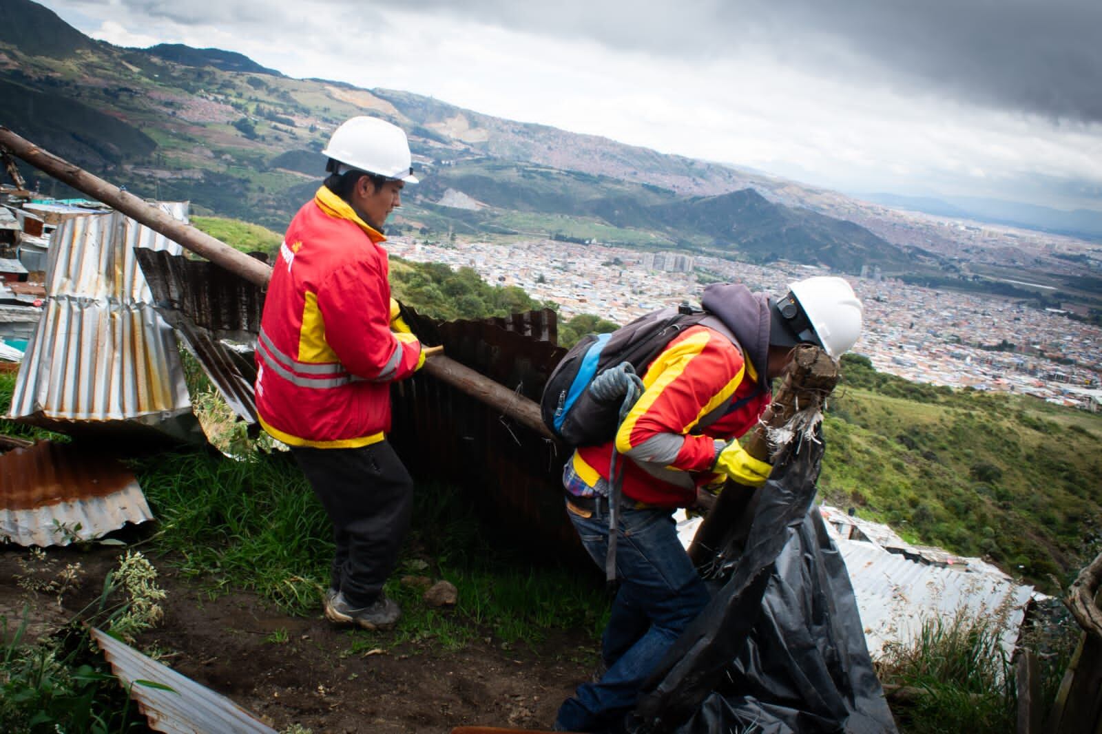 Ocho estructuras que estaban listas para ser habitadas fueron desmontadas por el Comando Ambiental del Distrito