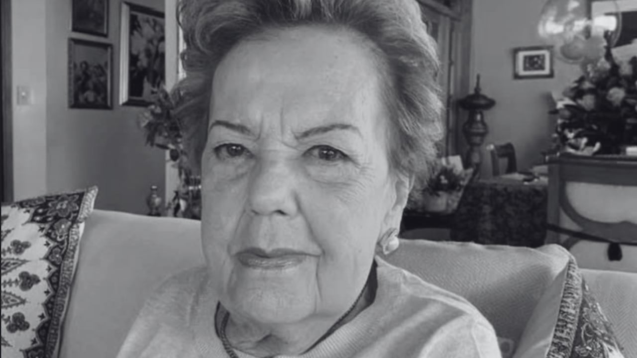 Falleció Beatriz Ardila Lulle de Beltrán.