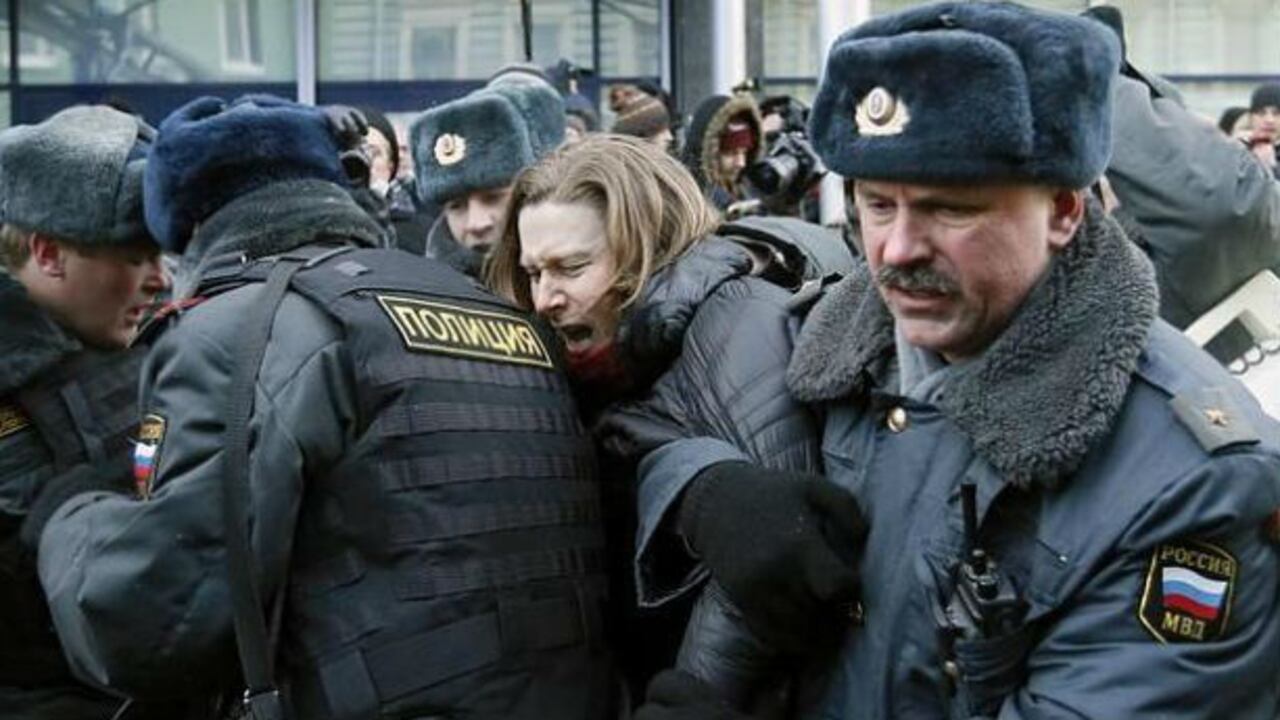 Hasta el momento la policía será la encargada de formalizar la sanción administrativa contra el infractor.