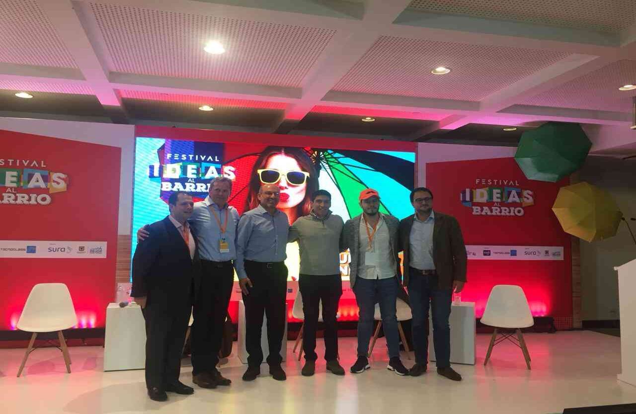 'Los negocios del click' fue una de las grandes charlas de Ideas al Barrio, en la que participaron Cristian Dieb (IPG Media Brands), Eric Basset (Jumbo), Mauricio Rodríguez (el moderador), Jaime Ramírez (Mercado Libre), Sebastián Ruales (Rappi) y Juan David Castaño (Cámara de Comercio de Bogotá).