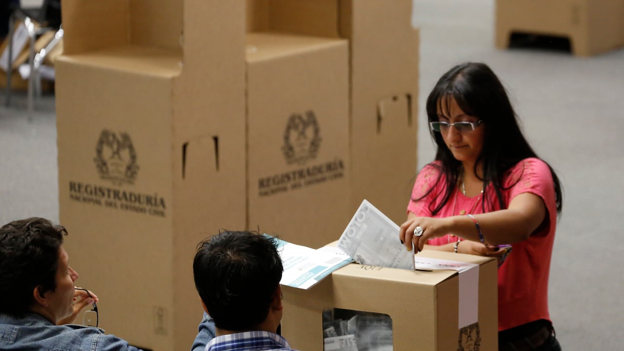 La preocupación no es que los ciudadanos hayan perdido interés en votar, porque la participación y la carga emocional alrededor del voto siguen siendo altas en el país.