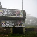 En el cañón del Micay hay pancartas de las (FARC) con el rostro de Manuel Marulanda. En esa zona montañosa manda el Estado Mayor Central. (Photo by Raul ARBOLEDA / AFP)
