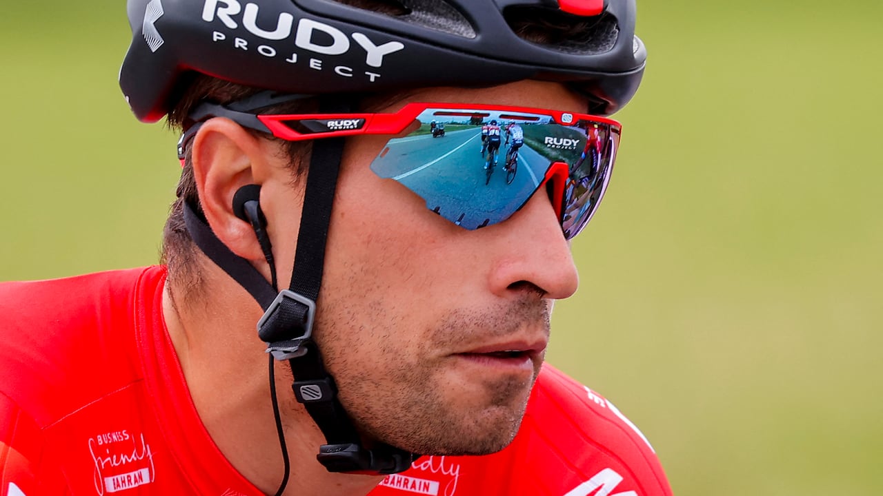 Team Bahrain rider Spain's Mikel Landa competes in the second stage of the Giro d'Italia 2021 cycling race, 179 km between Stupinigi and Novara, Piedmont, on May 9, 2021. (Photo by Luca Bettini / AFP)