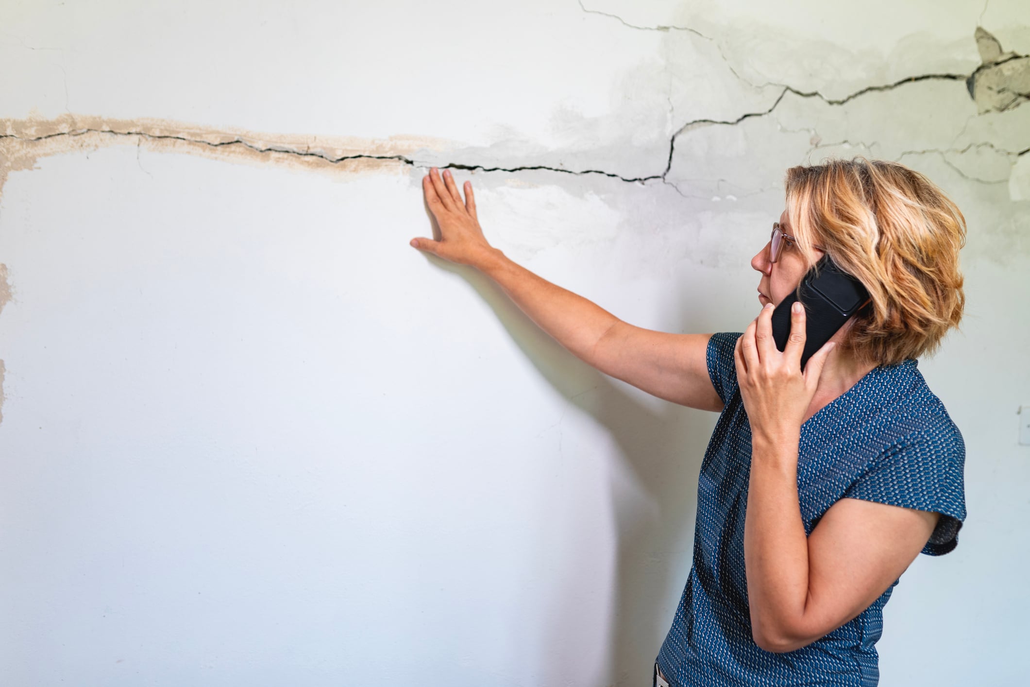 Después de un temblor lo primero que debe revisar son algunas estructuras para confirmar si tienen daños graves o superficiales.