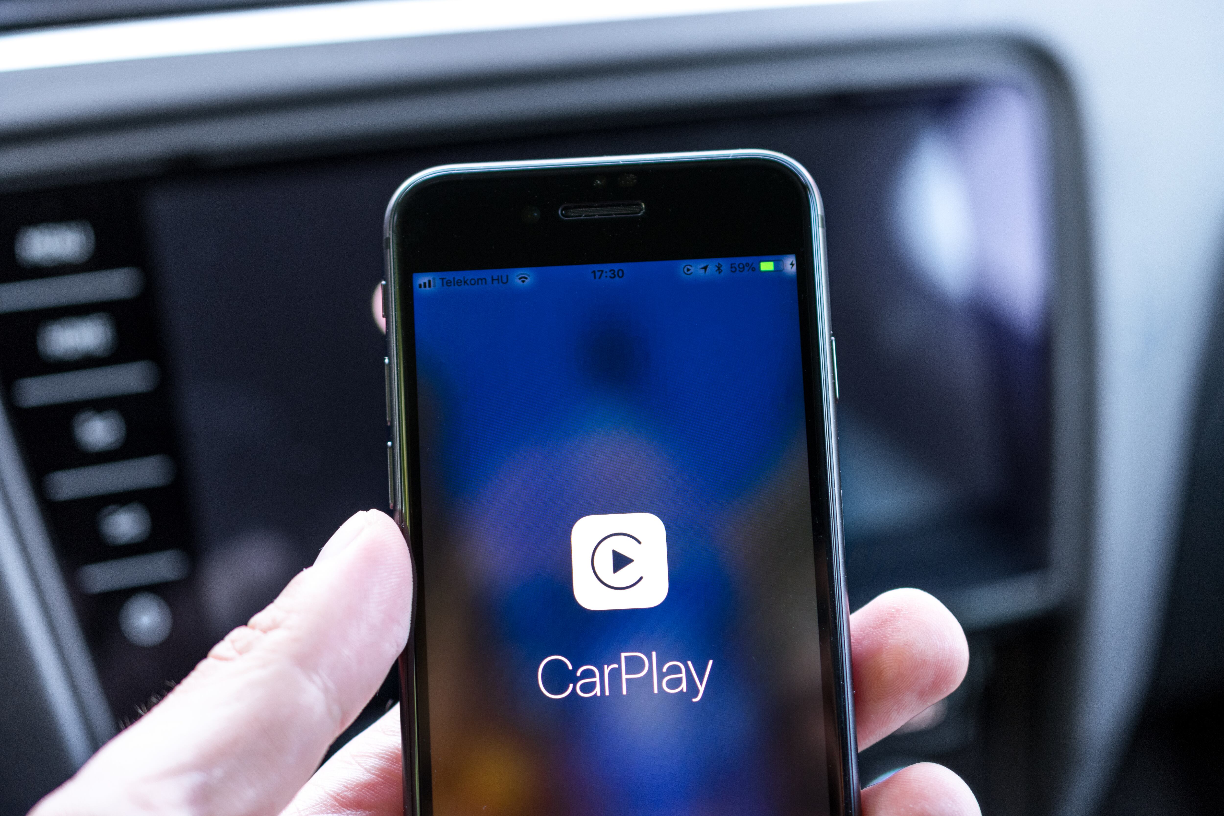La actualización de Apple Carplay se demoraría más de lo esperado y no llegaría en 2025