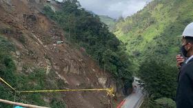 Kilómetro 38+800 vía Calarcá - Cajamarca.