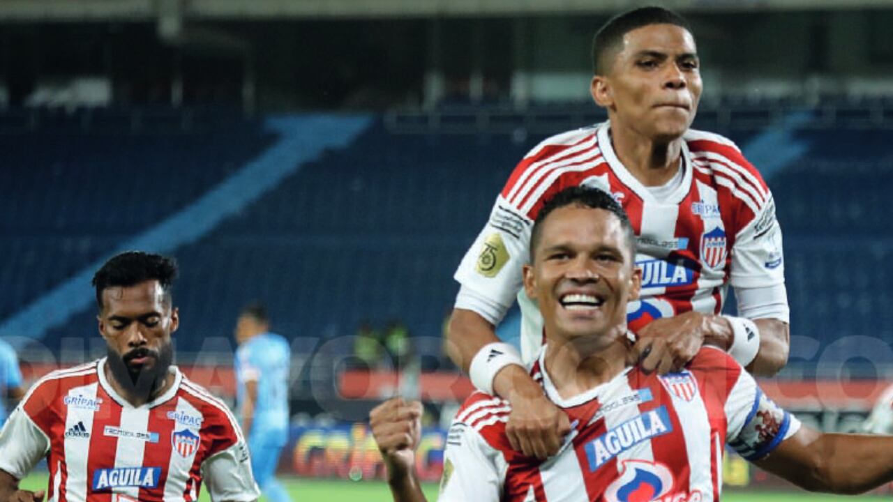 Bacca celebrando su gol en la paliza sobre Unión Magdalena.