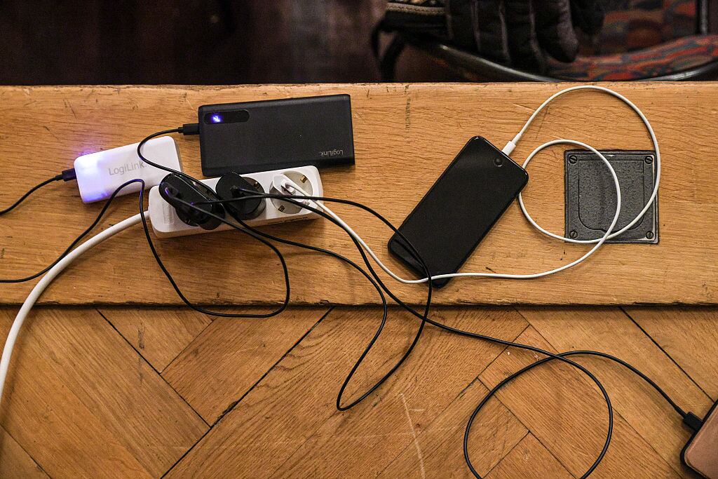 Los ciclos completos de carga frecuentes aceleran el envejecimiento de la batería.