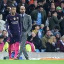 Neymar Jr y Pep Guardiola, durante un partido entre Manchester City y Barcelona por Champions League, en 2016.