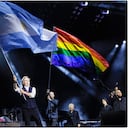 Pronto agitará nuestra bandera y cantaremos sus canciones.