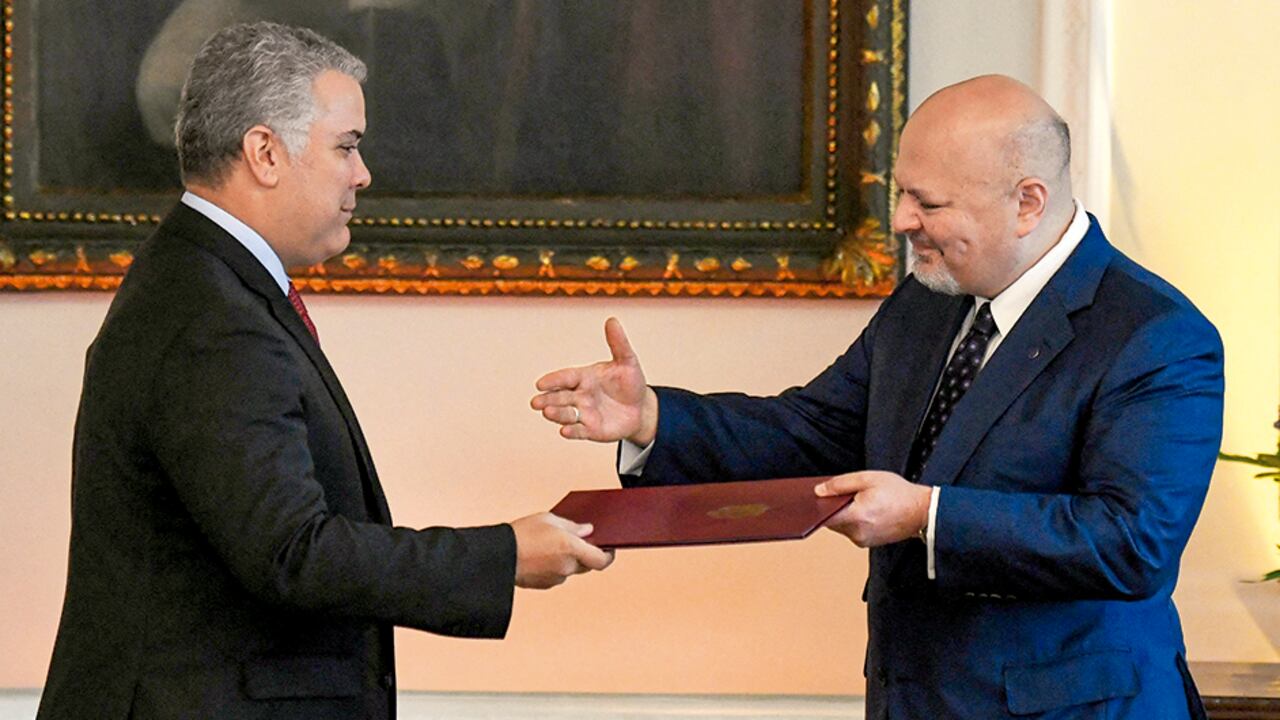 El presidente Iván Duque y el fiscal de la CPI, Karim Khan, firmaron esta semana un acuerdo de compromiso y fue archivada una investigación preliminar por violaciones de derechos humanos en Colombia.