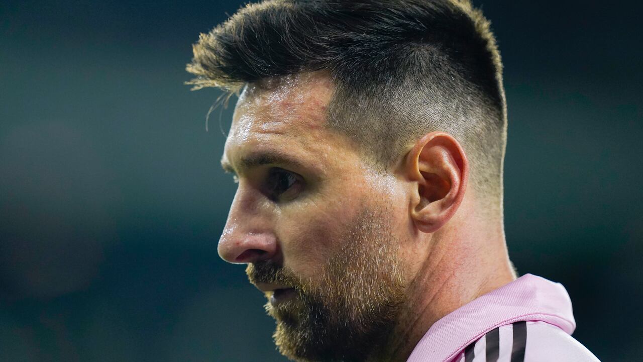 Lionel Messi durante el partido entre Inter Miami y Los Ángeles FC, el domingo 3 de septiembre de 2023, en Los Ángeles. (AP Foto/Ryan Sun)