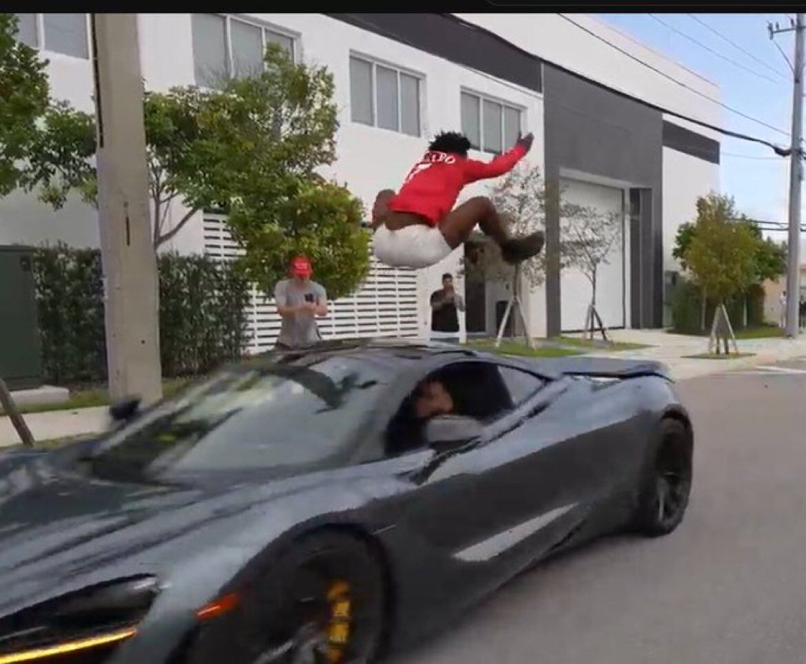 Este joven streamer oriundo de Cincinnati, Ohio, se ha caracterizado por realizar peligrosas maniobras que incluso lo han llevado a ser arrestado.