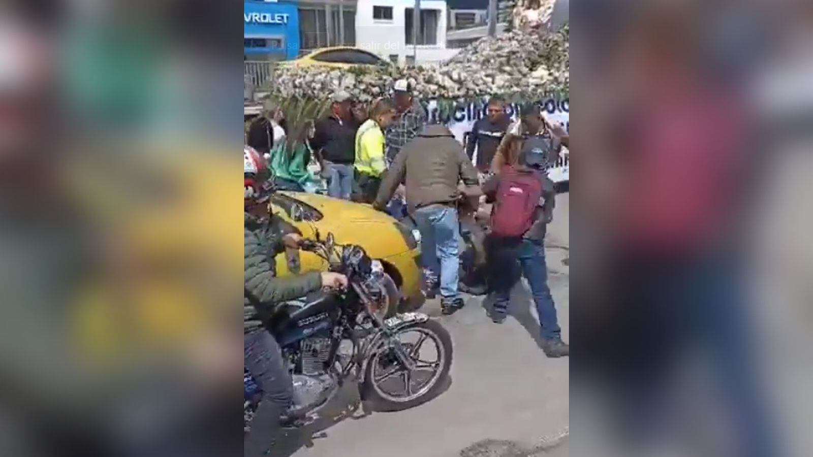La Policía tuvo que intervenir para que no lincharan al hombre.