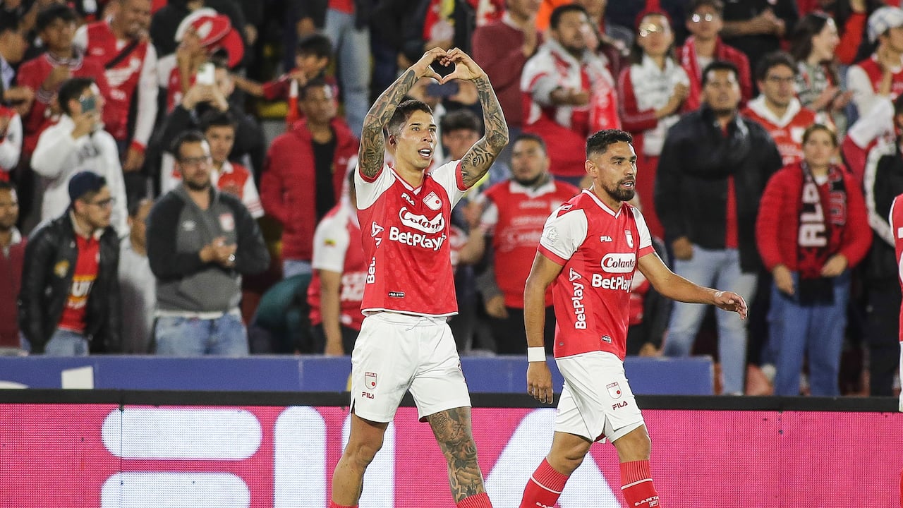Santa Fe ganó con contundencia ante el campeón de la liga.