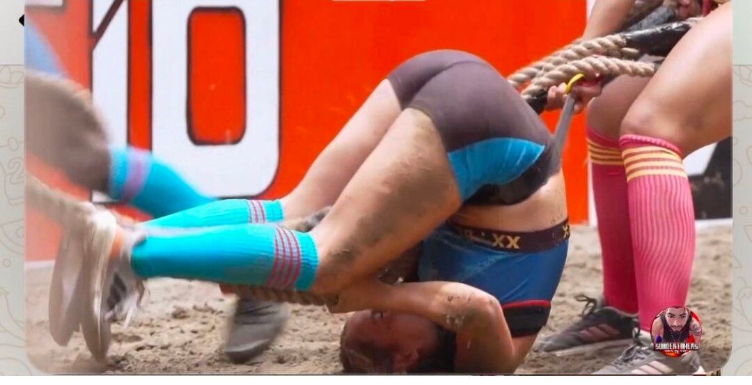 Una de las caídas de Darlyn durante la prueba de hoy.