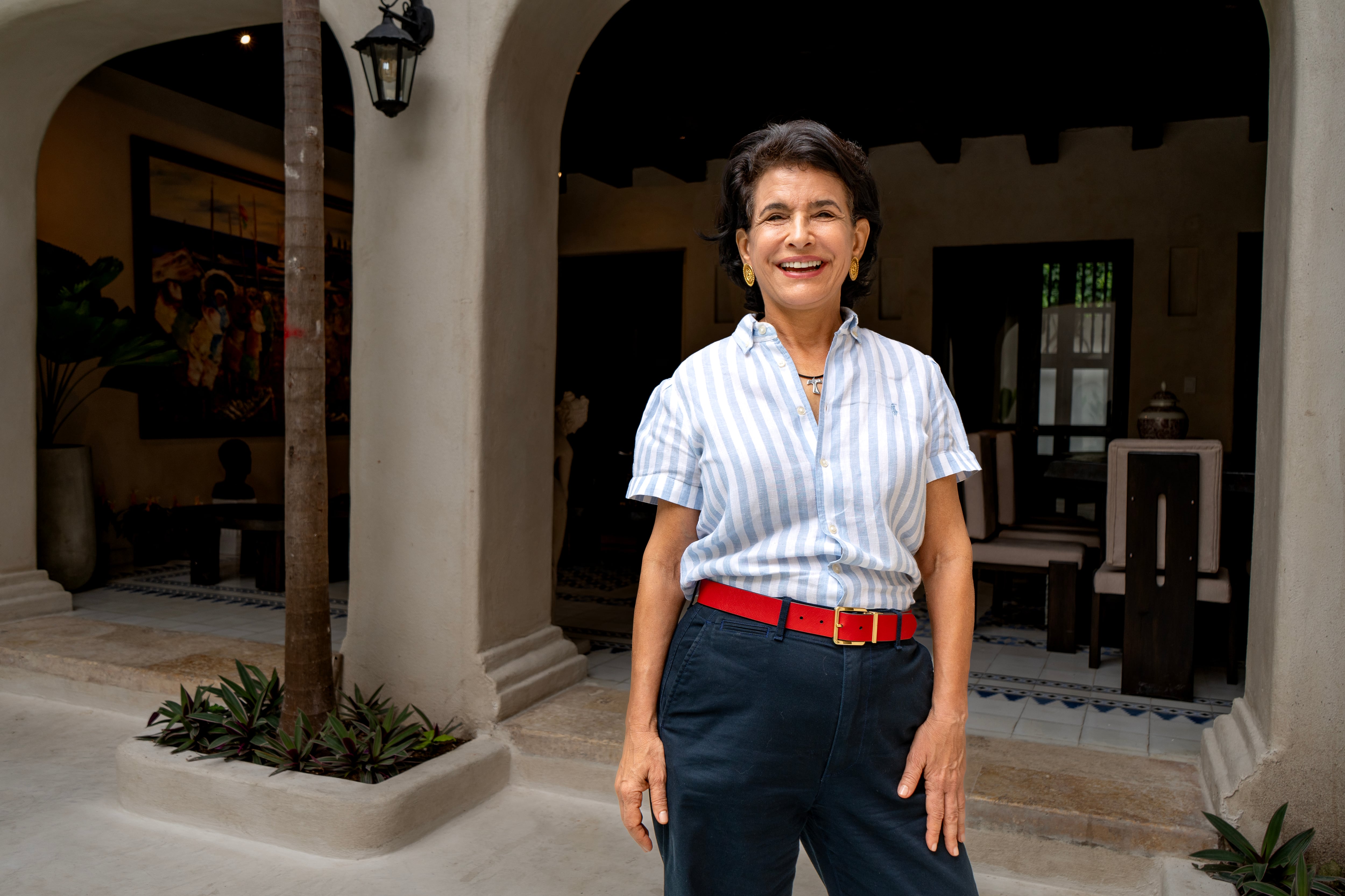 Adelina Covo
Escritora