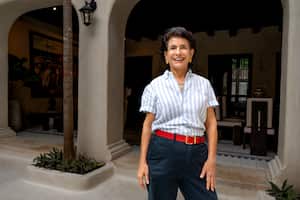 Adelina Covo
Escritora