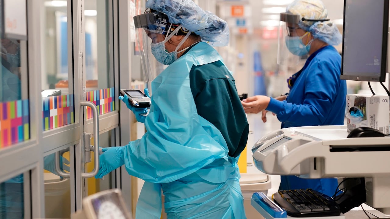 Reino Unido analiza los primeros casos de variante del coronavirus detectada en Colombia