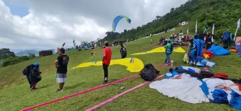 Esta es la millonaria suma que dejó la temporada de parapente en el norte del Valle del Cauca.