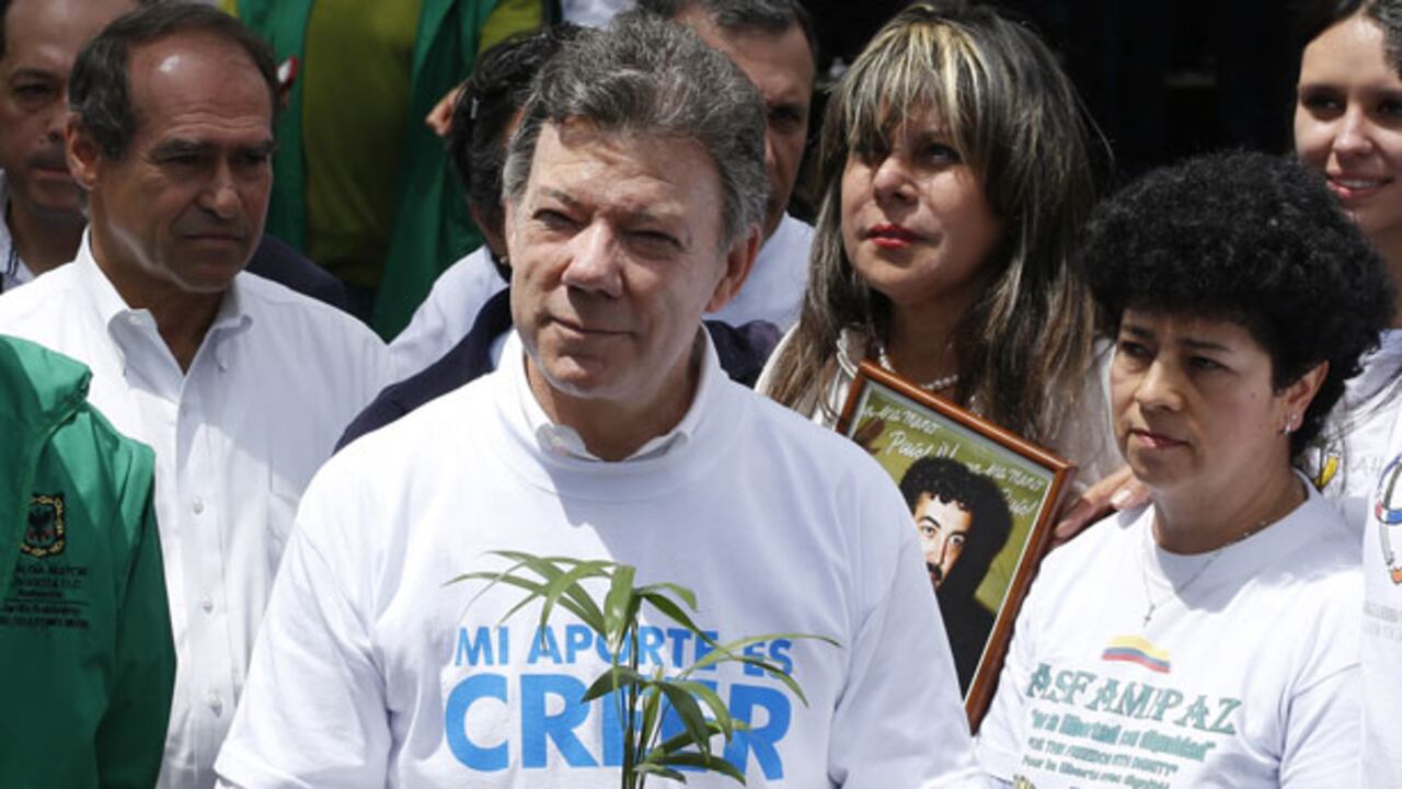 Juan Manuel Santos, presidente de Colombia, en la marcha por la paz.