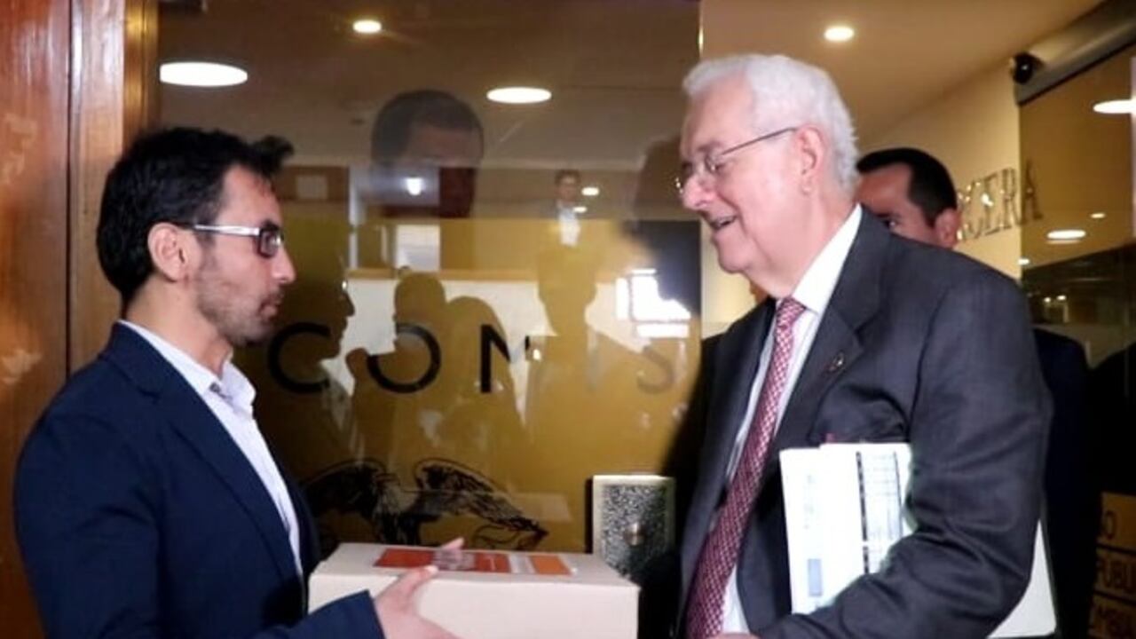 95.000 colombianos le piden a MinHacienda que incluya en la reforma tributaria el cobro de impuestos a las iglesias.