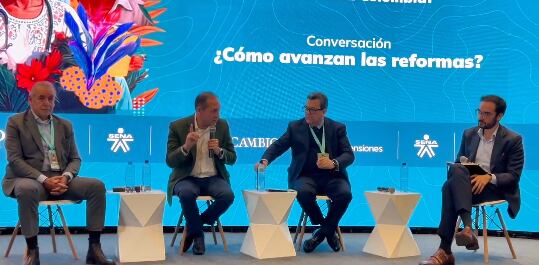 El avance de las reformas sociales. Foro con panelistas del gobierno y analistas.